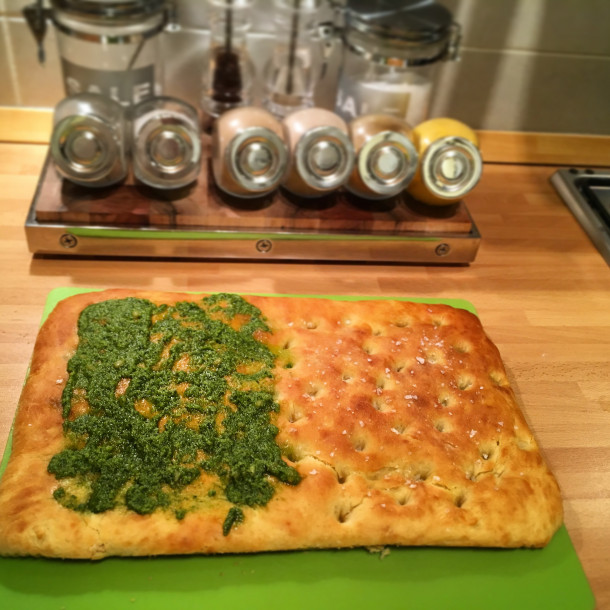 Focaccia au pesto 