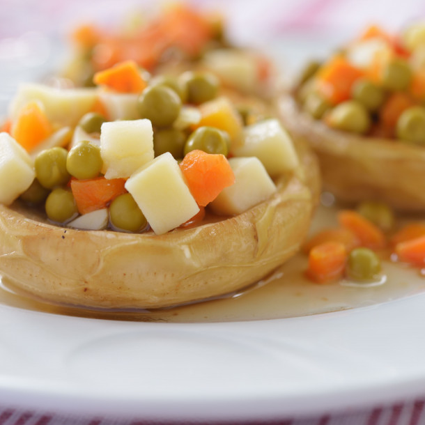 Fonds d'artichaut farcis aux petits légumes
