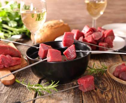 Fondue bourguignonne et sauces d'accompagnement