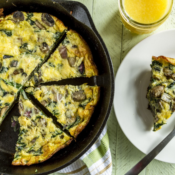 Frittata aux épinards et aux champignons