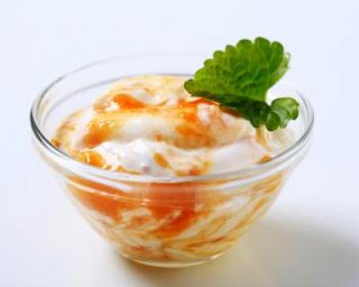 Fromage blanc au coulis de mangue