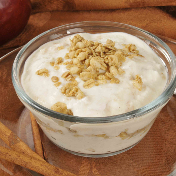 Fromage blanc aux pommes et à la cannelle
