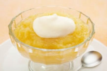 Fromage blanc sur compote de mirabelles