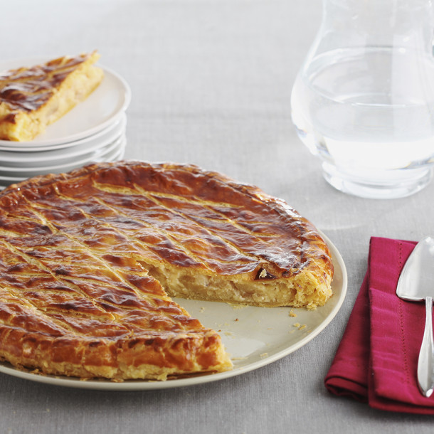 Galette amandes, crème et pommes caramélisées 