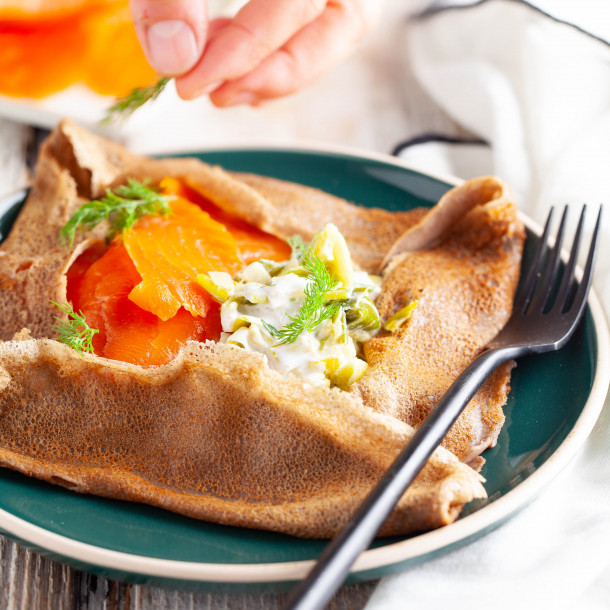 Galette au sarrasin aux poireaux et saumon fumé