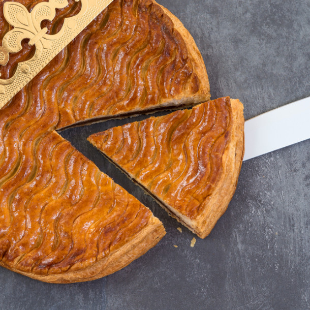Galette des rois aux pommes et aux framboises