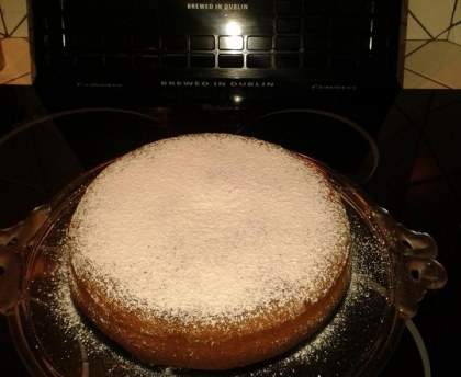 Gâteau  pralinoise et poudre d'amandes