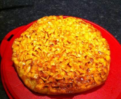 Gâteau à la pomme et au caramel beurre salé