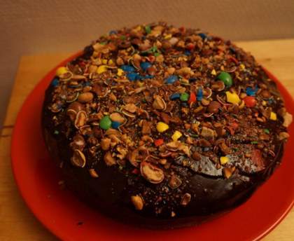 Gâteau au chocolat glaçage m&m's 