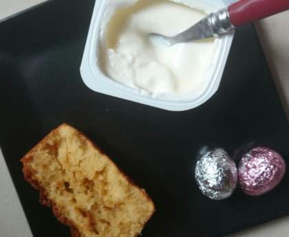 Gâteau au yaourt et pralin