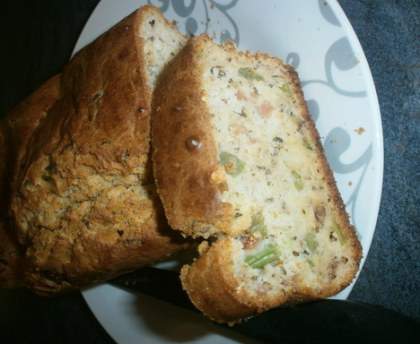 Gâteau au yaourt, jambon et haricots