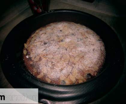 Gâteau aux cerises et à la liqueur de noyau de Vernon