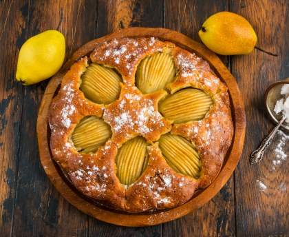 Gâteau aux poires au sirop et pépites de chocolat