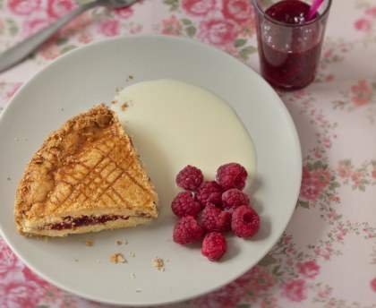 Gâteau breton à la confiture