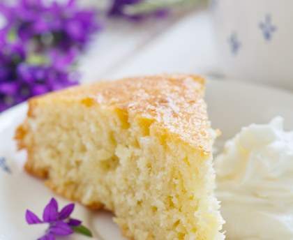 Gâteau de savoie (nature ou au chocolat)