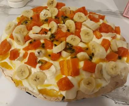 Gâteau Meringué praline - fraises (pavlova)
