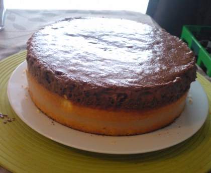 Gâteau mousse chocolat et gelée de poires
