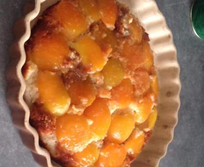 Gâteau style baba aux abricots et au rhum