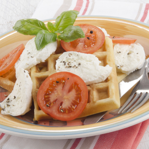 Gaufre salée tomate-mozzarella