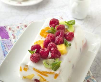 Gelée à la noix de coco et aux fruits variés