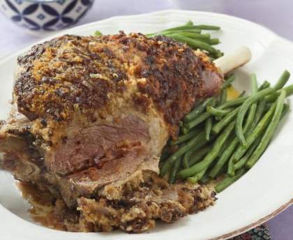 Gigot d'agneau doré