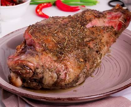 Gigot mariné aux herbes