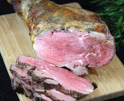 Gigot ou épaule d'agneau au miel et thym