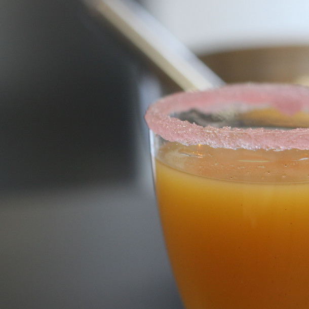 Givrer un verre au sucre