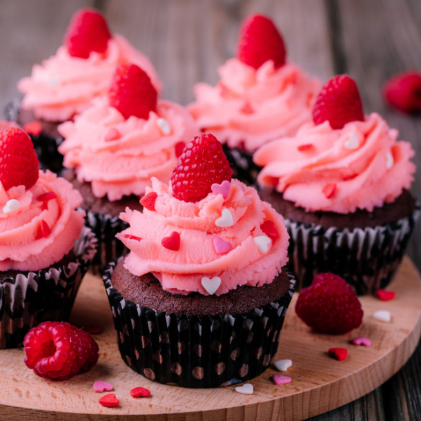 Glaçage de cupcakes à la framboise