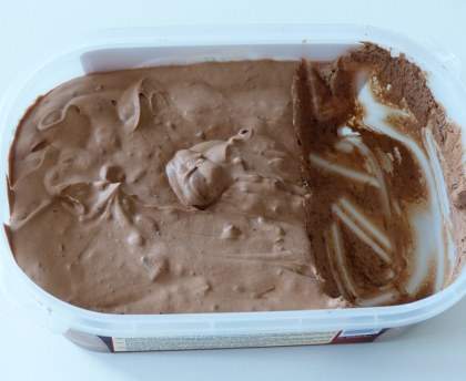 Glace au chocolat facile (sans sorbetière)