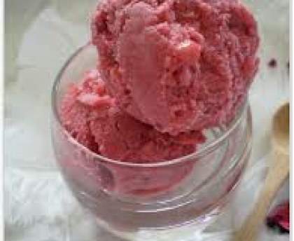 Glace aux prunes