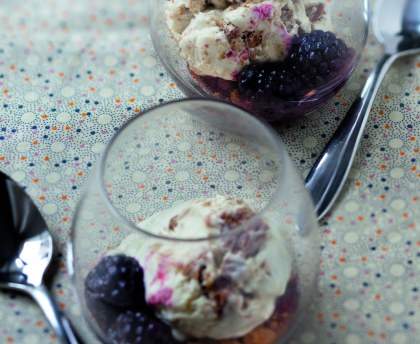 Glace aux spéculoos et au chocolat blanc
