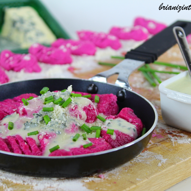 Gnocchis de betterave sauce au bleu