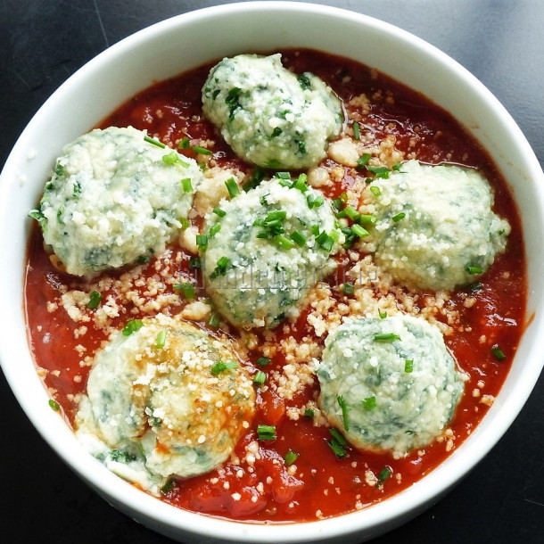 Gnudi à la ricotta et aux épinards, sauce tomate express