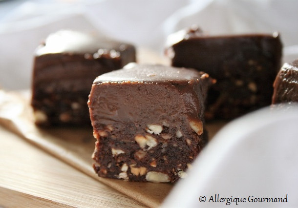 Gourmandises chocolatées, noisettes, amandes, bio