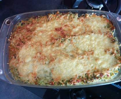 Gratin d'aubergine au thon et à la tomate