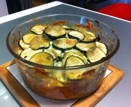 Gratin de courgettes à la viande et mozzarella