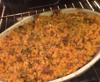 Gratin de pâtes à la viande hachée et aux oeufs