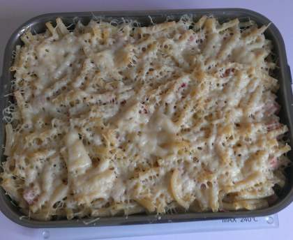 Gratin de pâtes au jambon et à la moutarde
