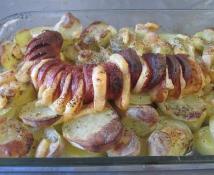 Gratin de pommes de terre et saucisson à l'ail