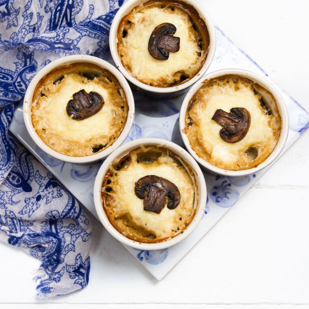 Gratins de champignons maison en mini cocottes