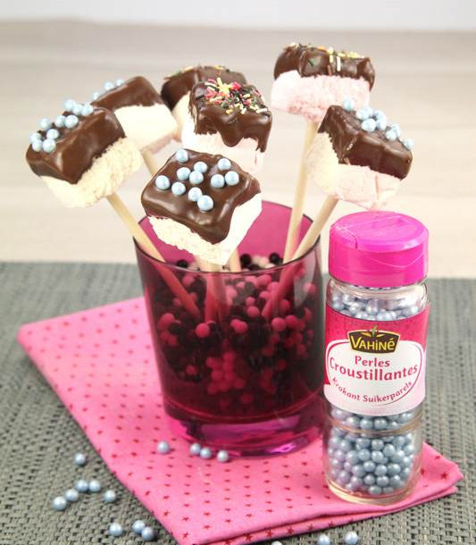 Guimauves au chocolat et perles croustillantes