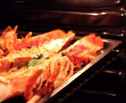 Homard breton rôti au four, au beurre salé des frères Jaguin (la Ville Blanche à Lannion)