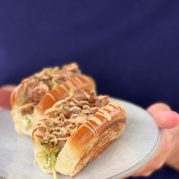 Hot-dog aux saucisses de Toulouse, sauce cocktail
