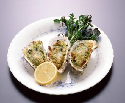 Huîtres gratinées à l'emmental, persil et ail