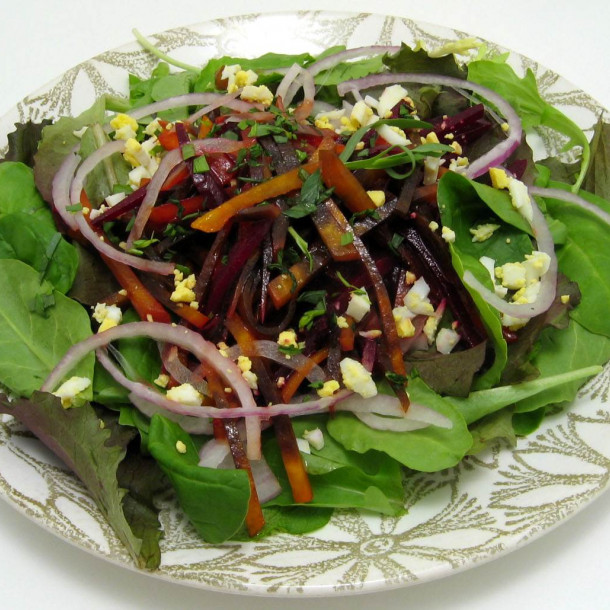 Julienne de betteraves en vinaigrette