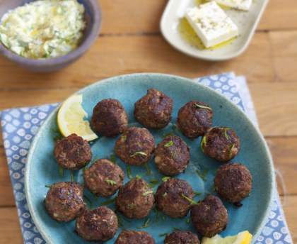 Keftedes (boulettes de viande au citron) (Grèce)