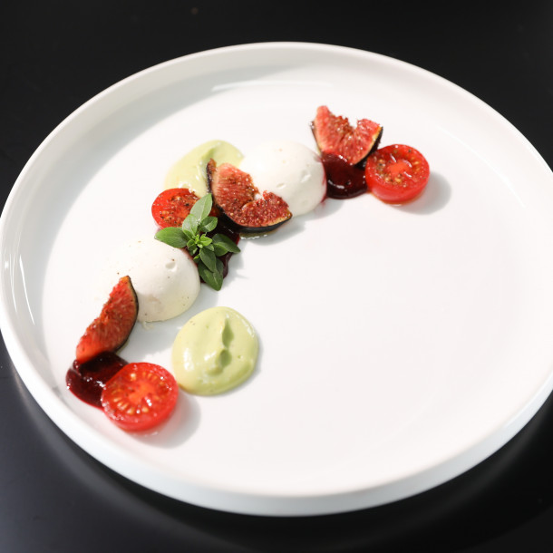 La tomate mozzarella en miroir de Maël
