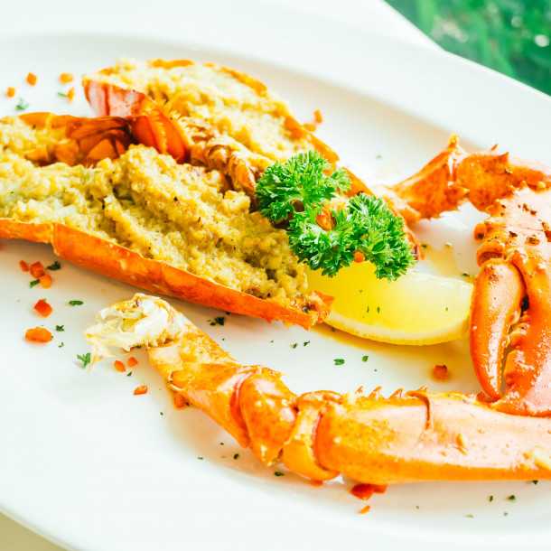 Langoustines rôties au beurre d'herbe