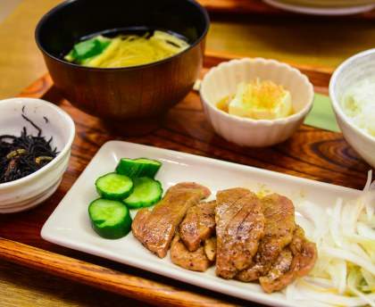 Langue sauce piquante